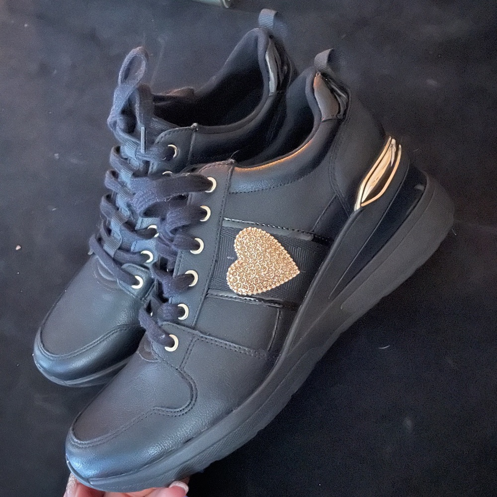 Aldo heart wedge tennis shoes